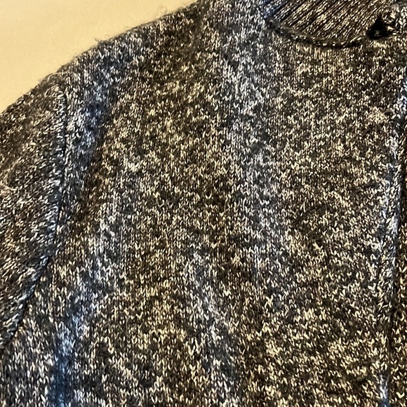 Line knit cardigan - Picture 6 of 6